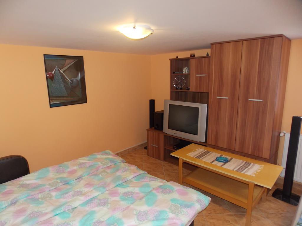 Szonja Apartman Egerszalók Exteriör bild